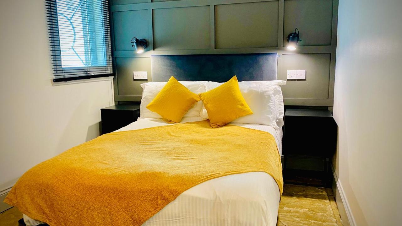 Siberia Bar & Hotel 애버딘 외부 사진